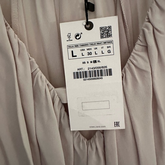 Zara light gray deep v detail top size L, NWT - Picture 6 of 9